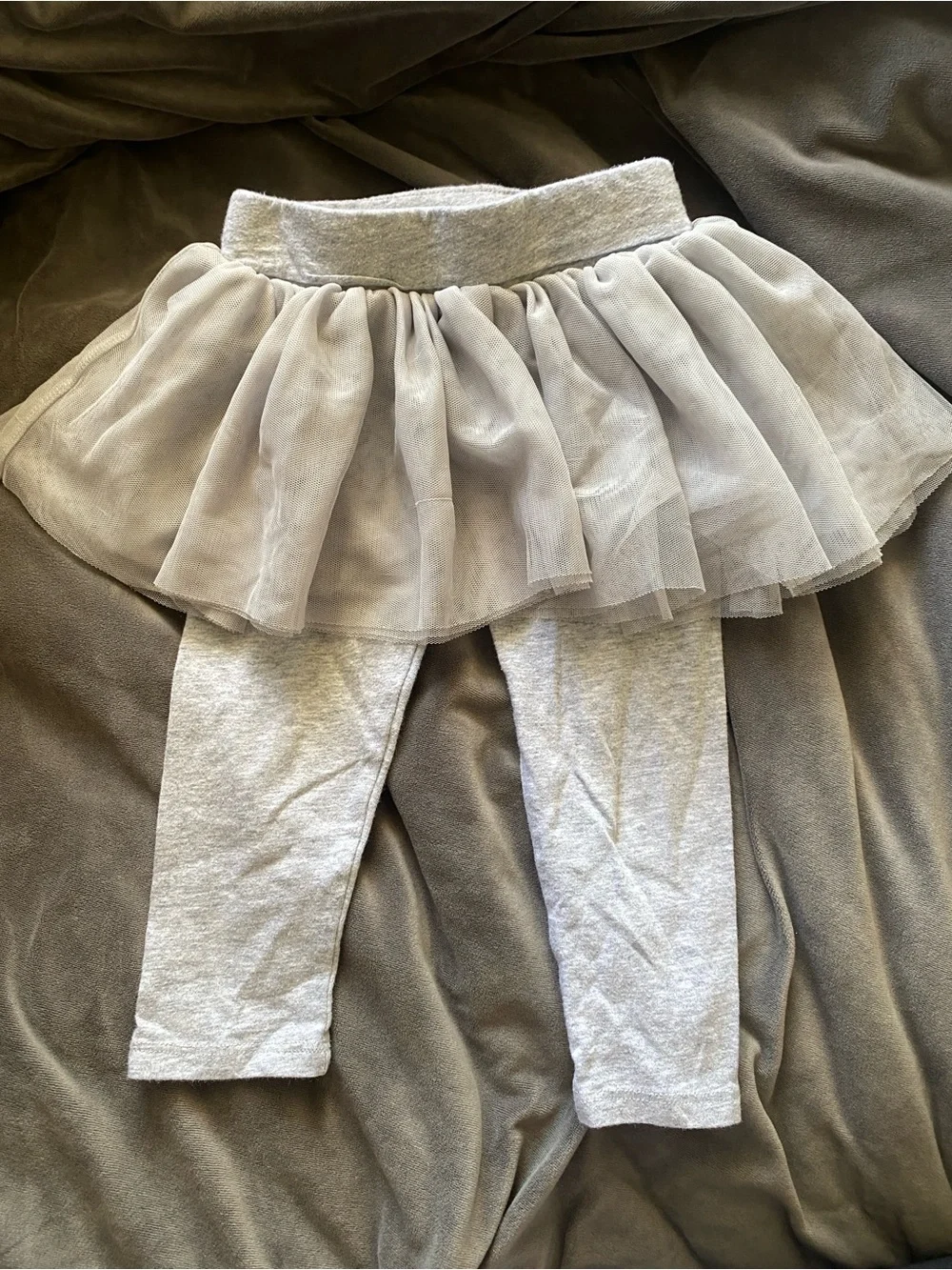 Bundle of Girl clothes 12-18 months